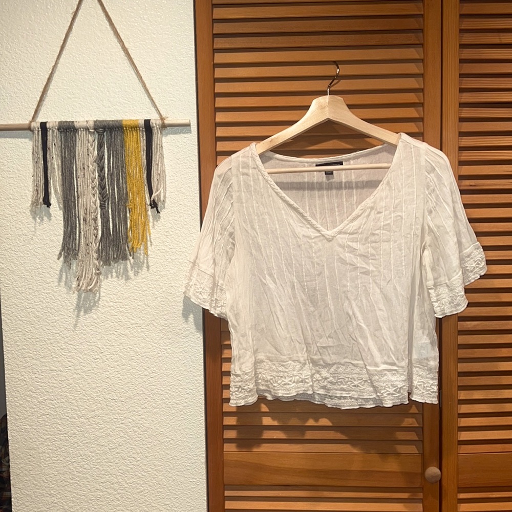 American Eagle mid cropped boho blouse